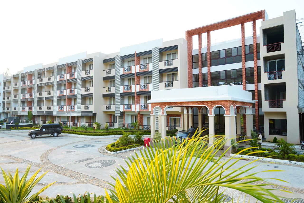 Five Falls Resort Kuttālam 외부 사진