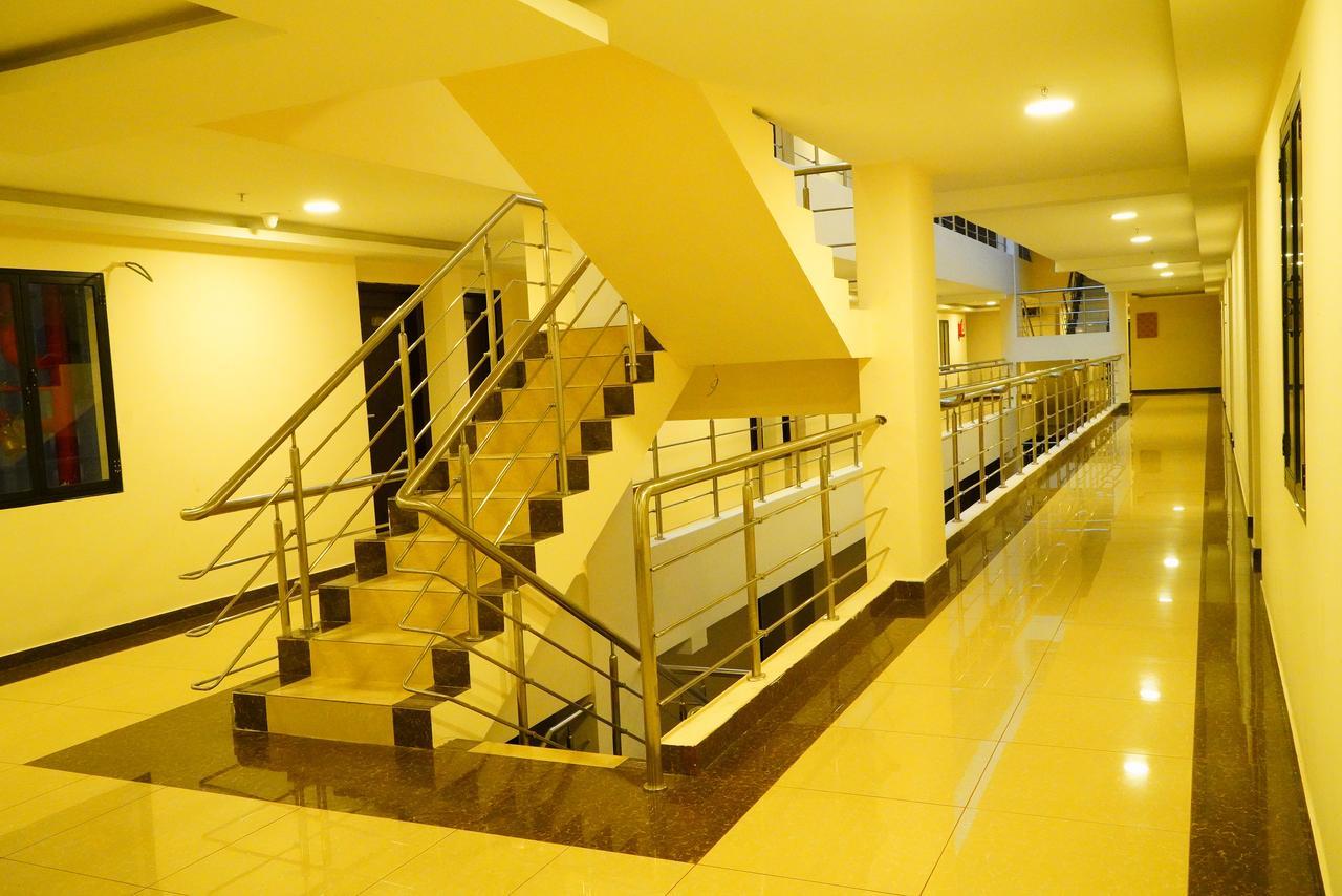 Five Falls Resort Kuttālam 외부 사진