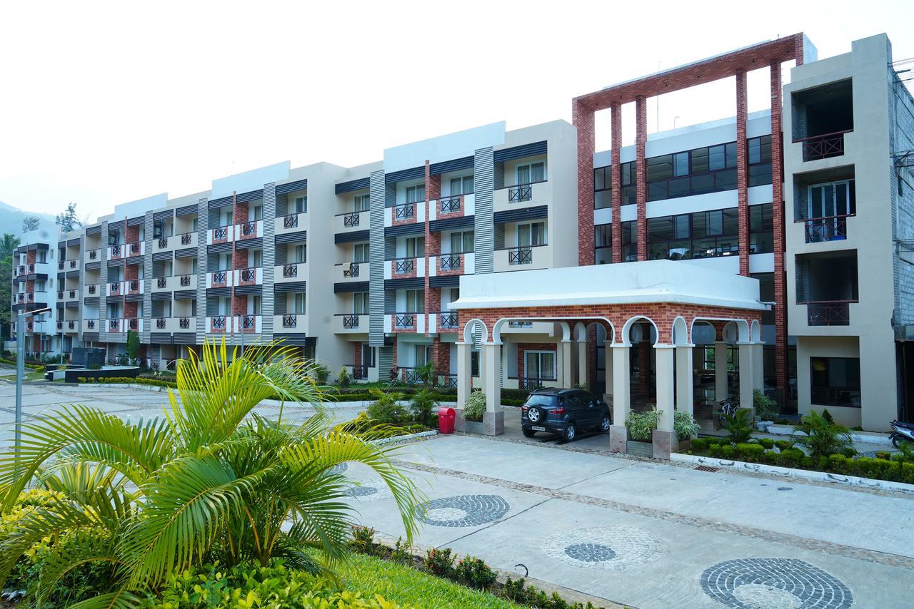 Five Falls Resort Kuttālam 외부 사진