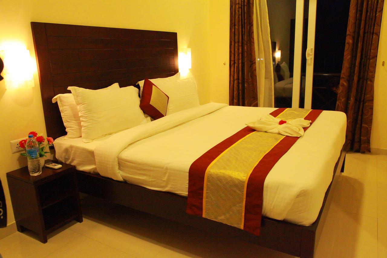 Five Falls Resort Kuttālam 외부 사진