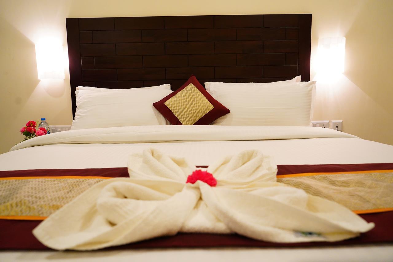 Five Falls Resort Kuttālam 외부 사진