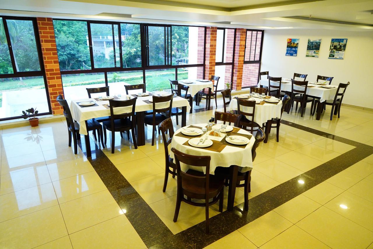 Five Falls Resort Kuttālam 외부 사진
