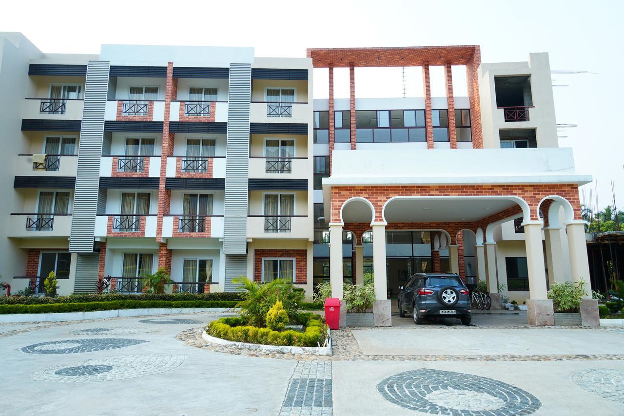 Five Falls Resort Kuttālam 외부 사진